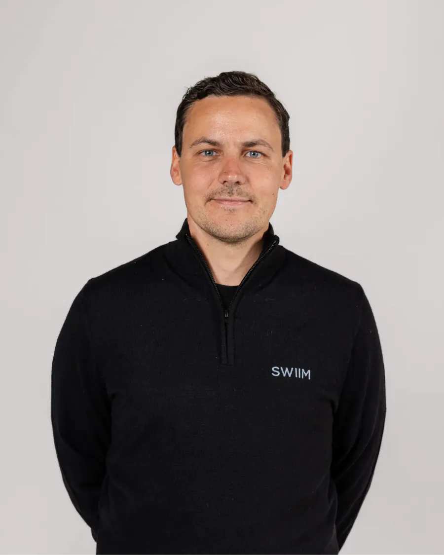 Charlie Karlström, grundare & säljare på SWIIM Täby